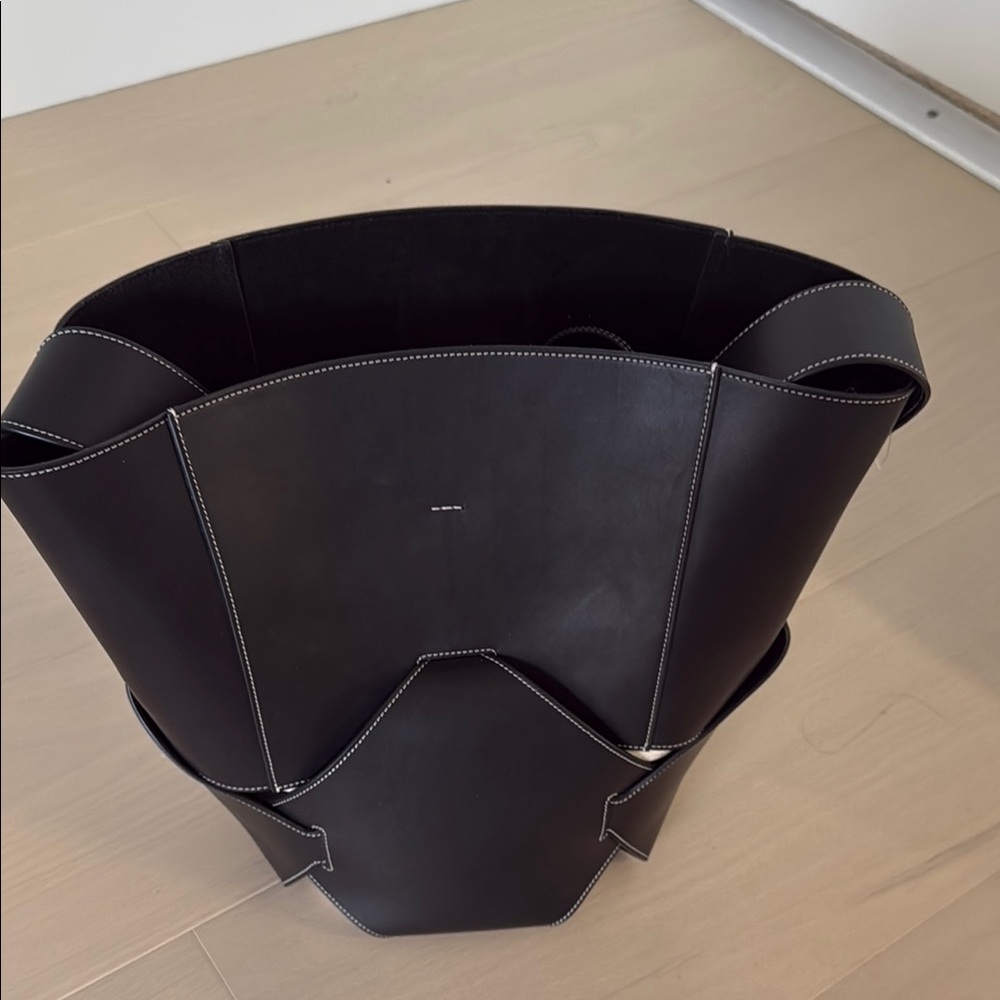 New with tag Celine Black Tote Bag - Picture 2 of 5